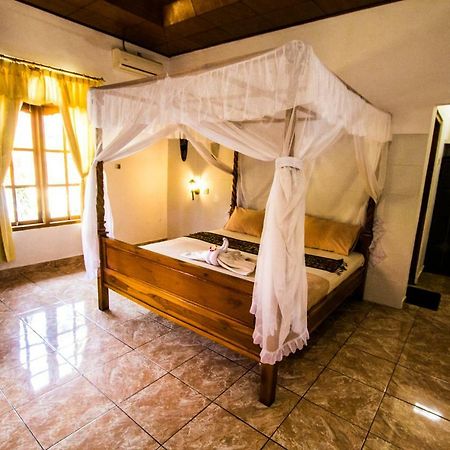 Pondok Wisata Elsa 2 Hotel Lovina Екстериор снимка